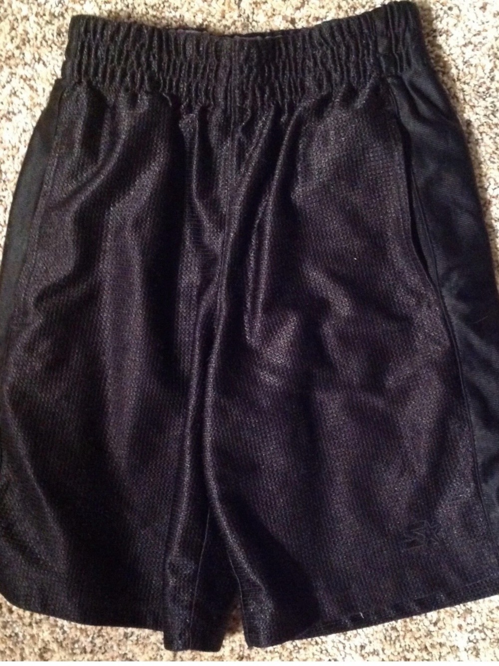 Star Shorts Boys Size Small 6/7 Black